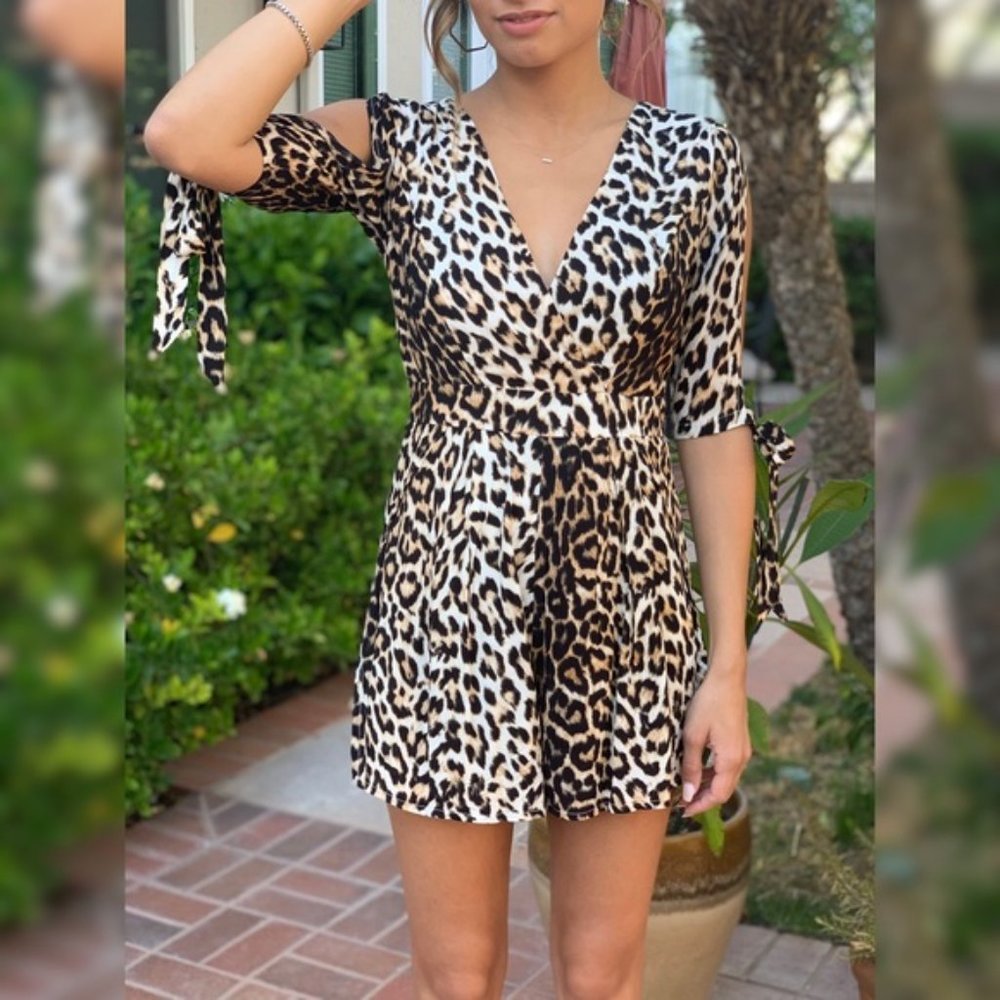 LF Seek the Label Leopard Romper Small
